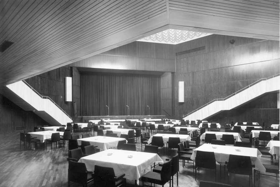 Albaniplatz-2-Stadthalle-015-Innenansicht.-Foto-H.-Scheiter.